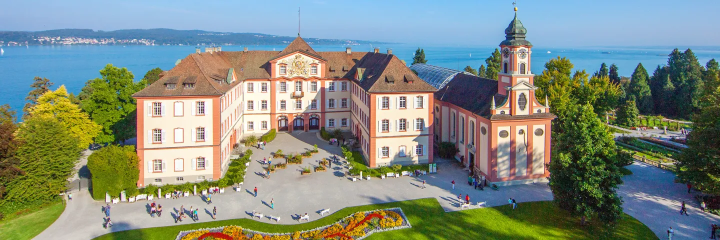 Insel Mainau / Achim Mende Luftaufnahme von Schloss Mainau