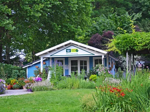 Insel Mainau / Marketing Pflanzenberatung der Insel Mainau im Platanenweg 5