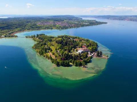 Insel Mainau / Achim Mende Luftaufnahme von der Insel Mainau im Bodensee