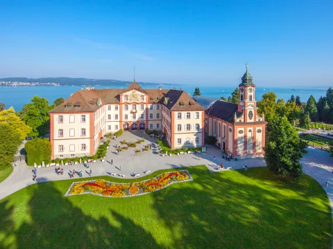 Luftaufnahme von Schloss Mainau