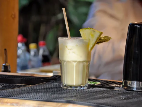 Apero im Blütenmeer